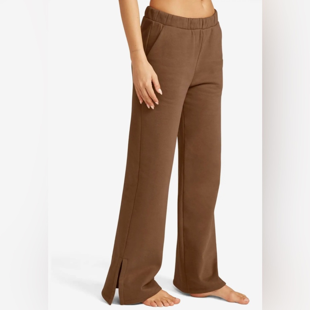 Beyond Yoga On The Go Pants - Picture 3 of 8